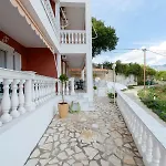 Pernari Apartamento *