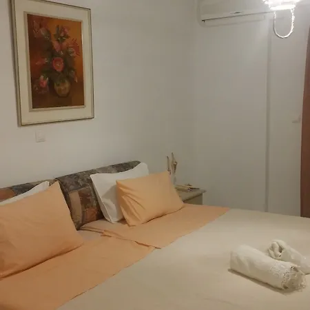 Lejlighed Pernari *
